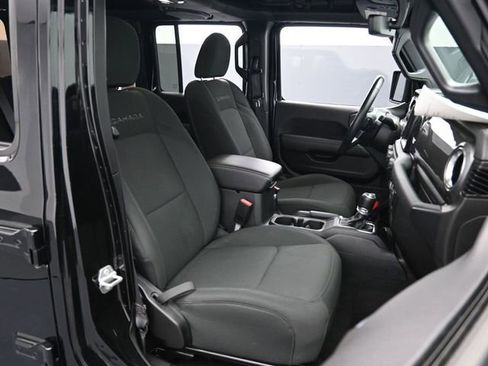 Used 2022 Jeep Wrangler Unlimited Sahara image 27