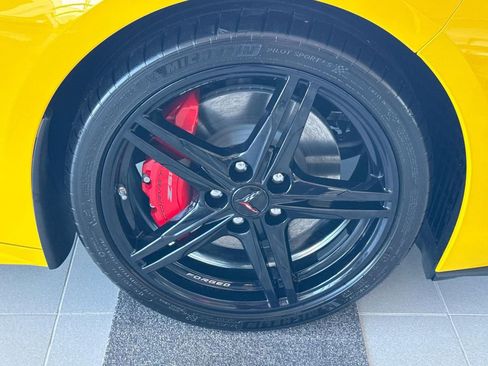 New 2026 Chevrolet Corvette Stingray Coupe w/ Z51 Performance Package RWD image 17