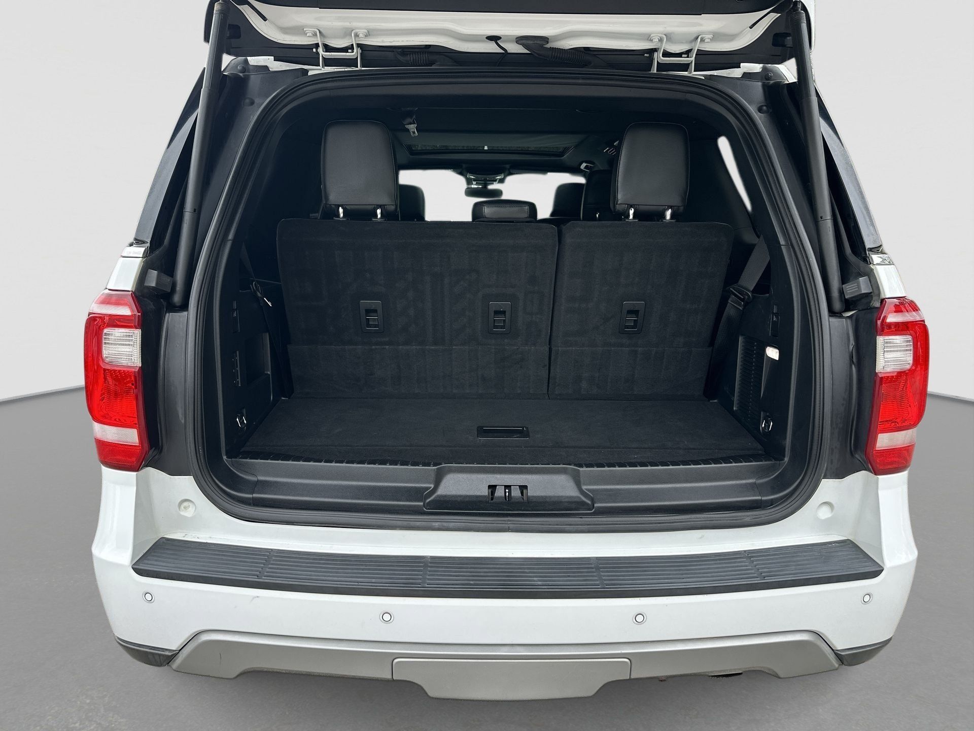 Used 2021 Ford Expedition XLT RWD image 26