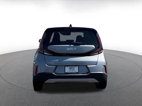 Used 2025 Kia Soul LX w/ LX Technology Package FWD image 14