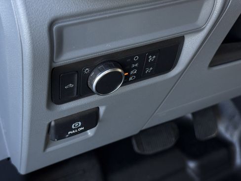 Used 2021 Ford F150 XL image 26