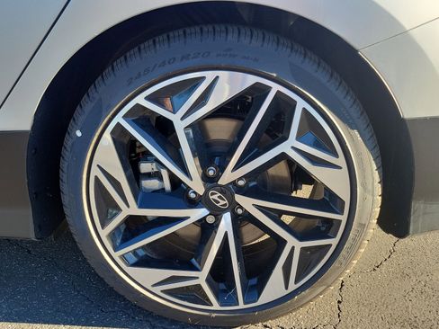 New 2023 Hyundai Ioniq 6 SEL image 19