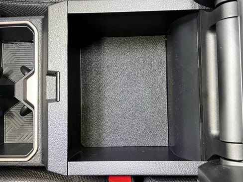 Used 2025 Toyota 4Runner SR5 image 35