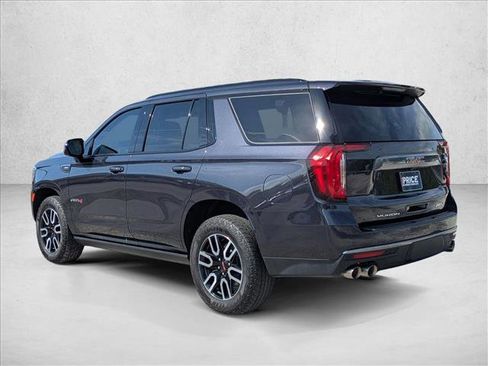 Used 2024 GMC Yukon AT4 w/ AT4 Premium Package AWD/4WD image 7