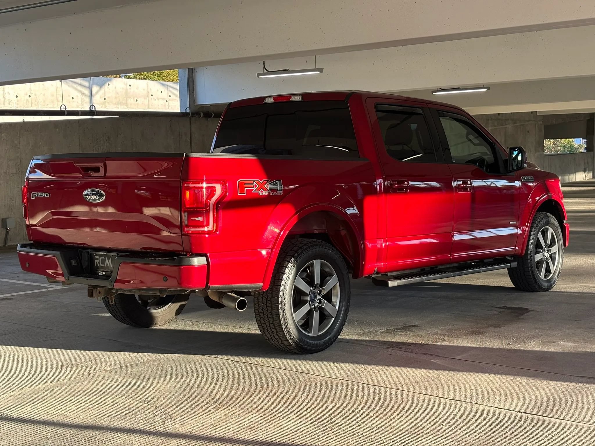 Used 2015 Ford F150 Lariat w/ Equipment Group 502A Luxury AWD/4WD image 6