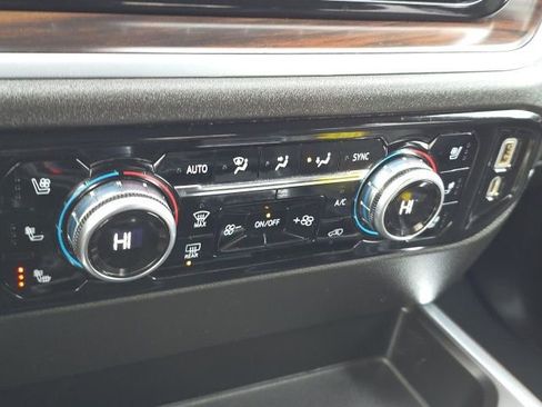 Used 2022 GMC Sierra 1500 SLT w/ SLT Premium Plus Package image 15