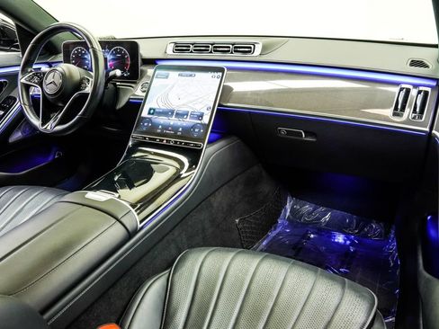 Used 2022 Mercedes-Benz S 500 4MATIC w/ AMG Line Package image 21
