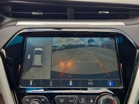 Used 2021 Chevrolet Bolt Premier w/ Infotainment Package FWD image 13