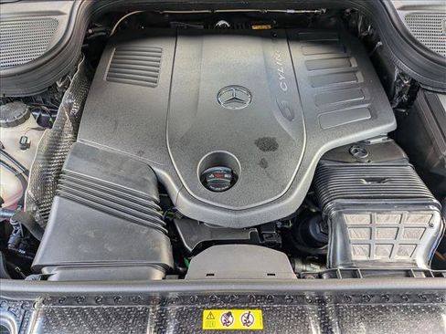 New 2026 Mercedes-Benz GLS 450 4MATIC image 17