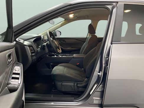 Certified 2024 Nissan Rogue S AWD/4WD image 11