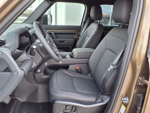 New 2026 Land Rover Defender 110 S AWD/4WD image 10