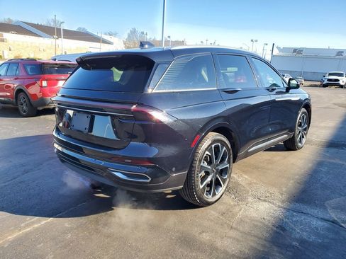 Used 2024 Lincoln Nautilus Reserve w/ Equipment Group 202A image 4