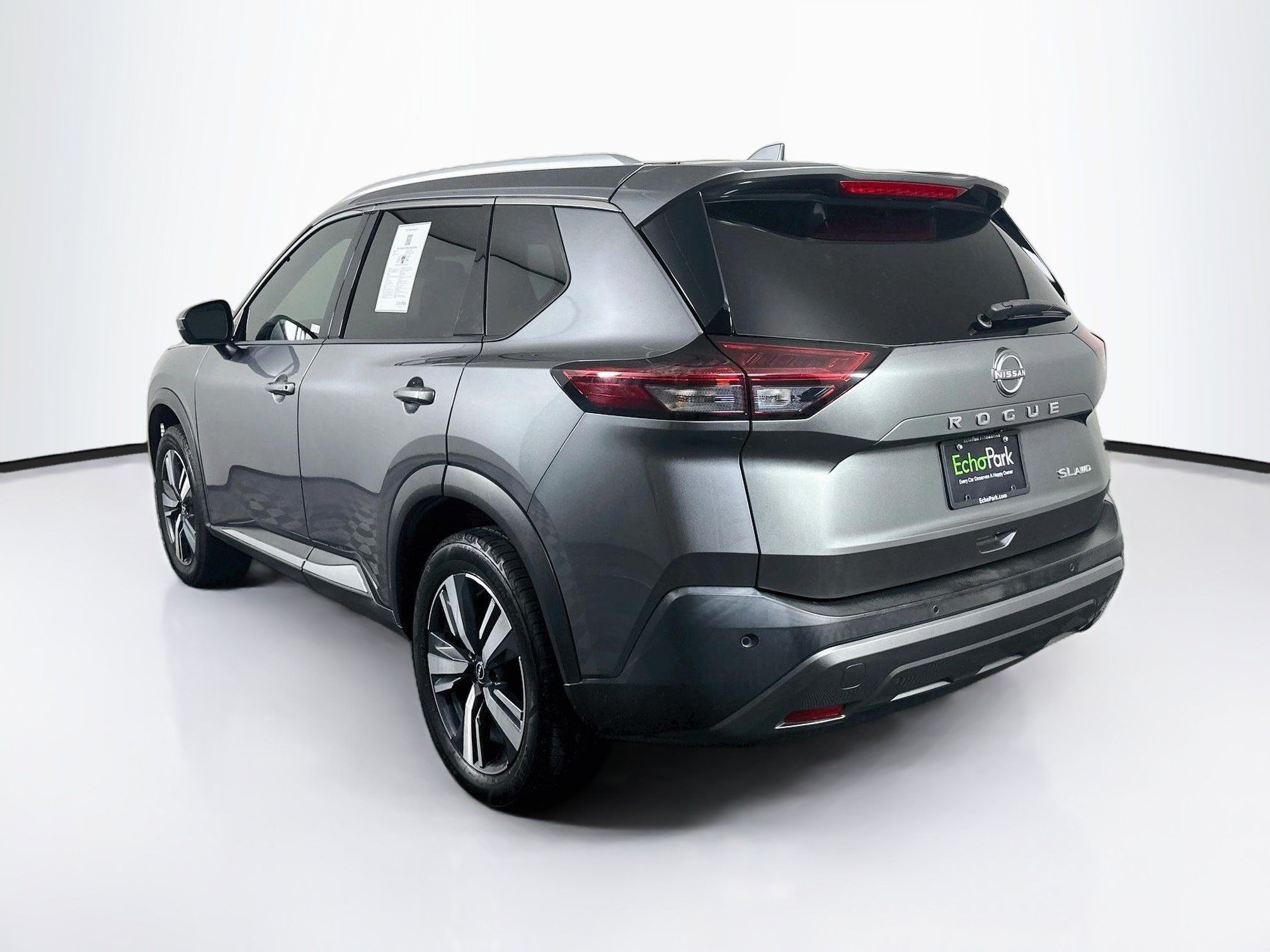 Used 2023 Nissan Rogue SL AWD/4WD image 5