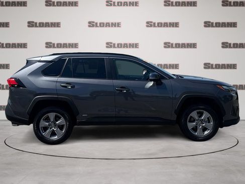 Used 2025 Toyota RAV4 XLE AWD/4WD image 6