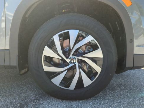 New 2026 Volkswagen Tiguan S image 41