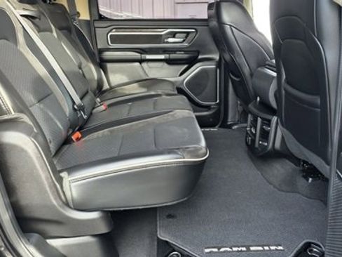 Used 2019 RAM 1500 Laramie image 13