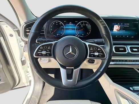 Used 2022 Mercedes-Benz GLE 350 4MATIC w/ Premium Package image 38