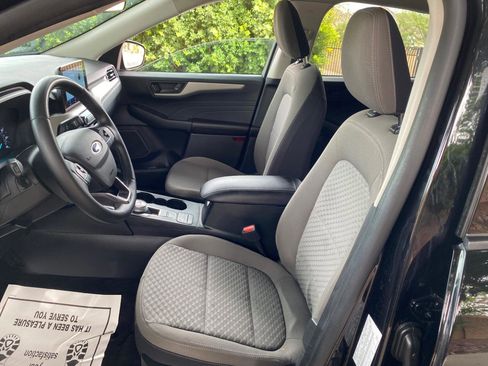 Used 2022 Ford Escape SE w/ Convenience Package FWD image 33