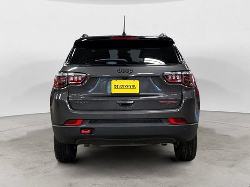 Used 2024 Jeep Compass Trailhawk AWD/4WD image 6