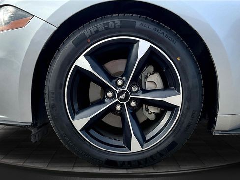 Used 2022 Ford Mustang Coupe RWD image 32