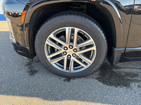 Used 2023 Chevrolet Traverse High Country AWD/4WD image 5