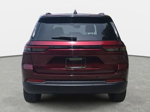 New 2026 Jeep Grand Cherokee Altitude AWD/4WD image 6
