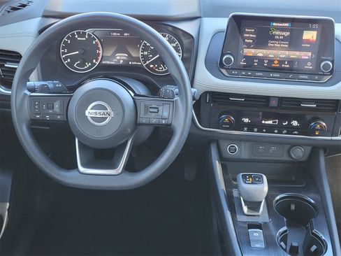 Used 2021 Nissan Rogue SV image 23