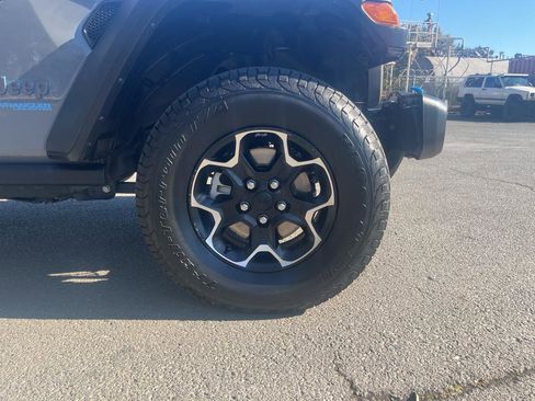 Used 2021 Jeep Wrangler Unlimited Rubicon 4xe image 10