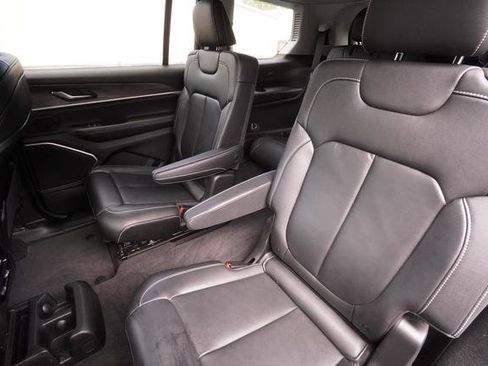 Used 2021 Jeep Grand Cherokee L Limited RWD image 25