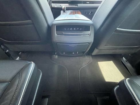 Used 2023 Cadillac Escalade ESV Premium Luxury AWD/4WD image 35