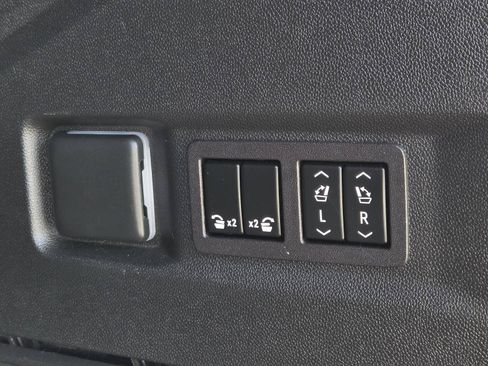Used 2023 Chevrolet Tahoe Premier w/ Texas Edition RWD image 12
