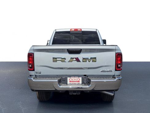 New 2026 RAM 2500 Tradesman AWD/4WD image 12