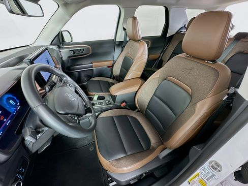 Used 2025 Ford Bronco Sport Outer Banks image 13