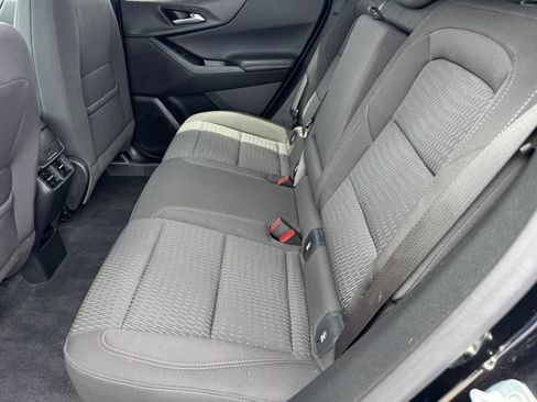 Used 2025 Chevrolet Equinox LT FWD image 12
