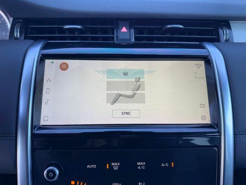 Used 2021 Land Rover Discovery Sport S image 24