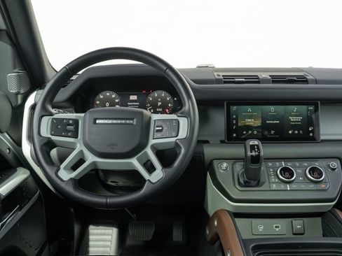 Used 2024 Land Rover Defender 110 SE AWD/4WD image 22