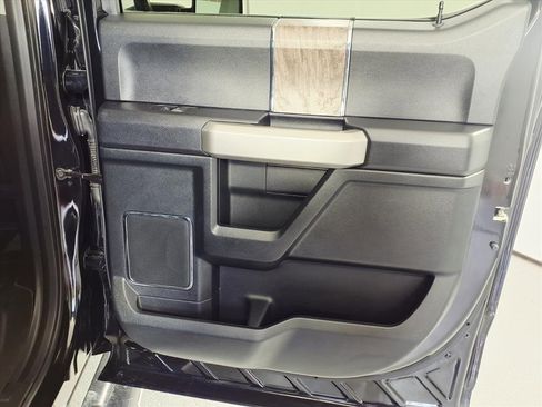 Used 2019 Ford F250 Lariat w/ Lariat Ultimate Package image 7