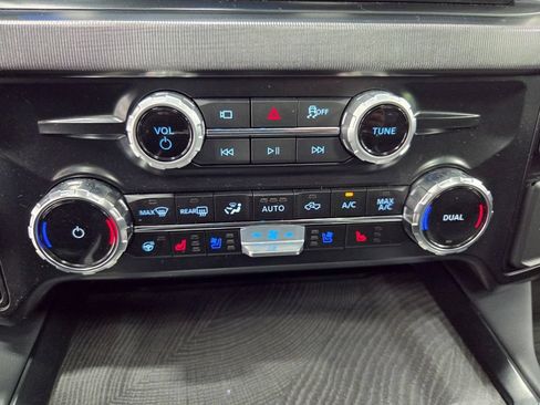 Used 2025 Ford F250 Platinum AWD/4WD image 38
