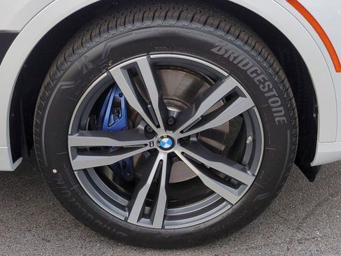 Certified 2025 BMW X7 M60i w/ Climate Comfort Package AWD/4WD image 13