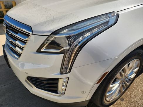 Used 2019 Cadillac XT5 Premium Luxury w/ Driver Assist Package FWD image 6