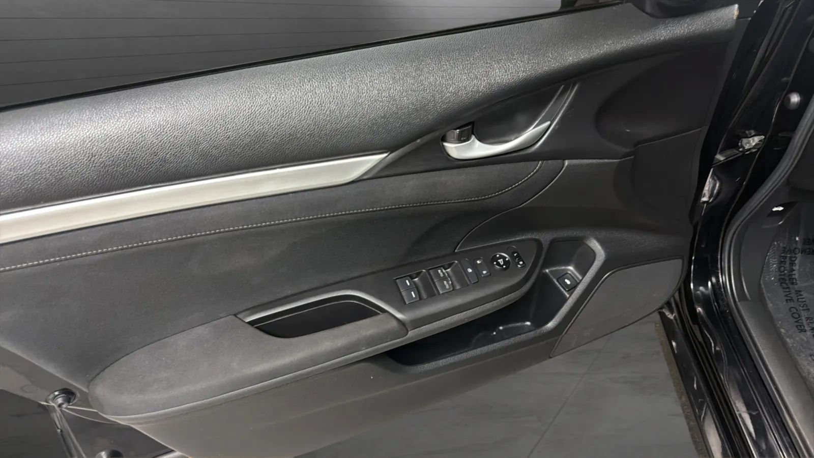 Used 2018 Honda Civic EX-T image 18