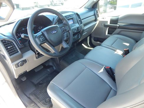 Used 2021 Ford F250 XL w/ Power Equipment Group RWD image 2