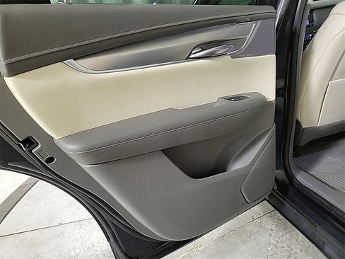 Used 2021 Cadillac XT5 Premium Luxury image 22