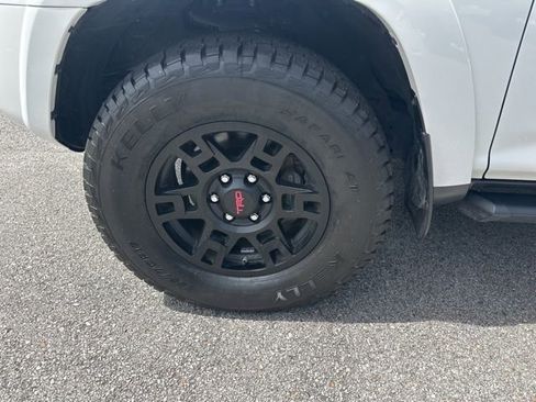 Used 2024 Toyota 4Runner SR5 Premium w/ Moonroof Package image 5