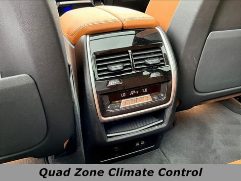 Used 2025 BMW X5 xDrive40i w/ Parking Assistance Package AWD/4WD image 10