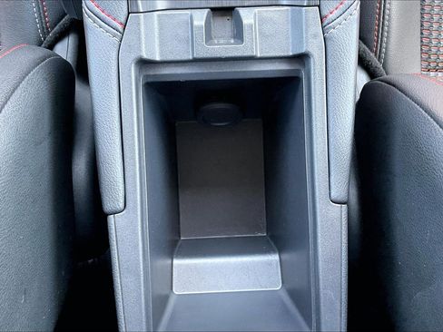 Used 2025 Nissan Kicks SR FWD image 34