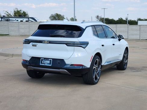 New 2026 Chevrolet Equinox EV LT w/ Convenience Package II FWD image 6