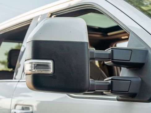 Used 2017 Ford F250 King Ranch w/ King Ranch Ultimate Package image 12