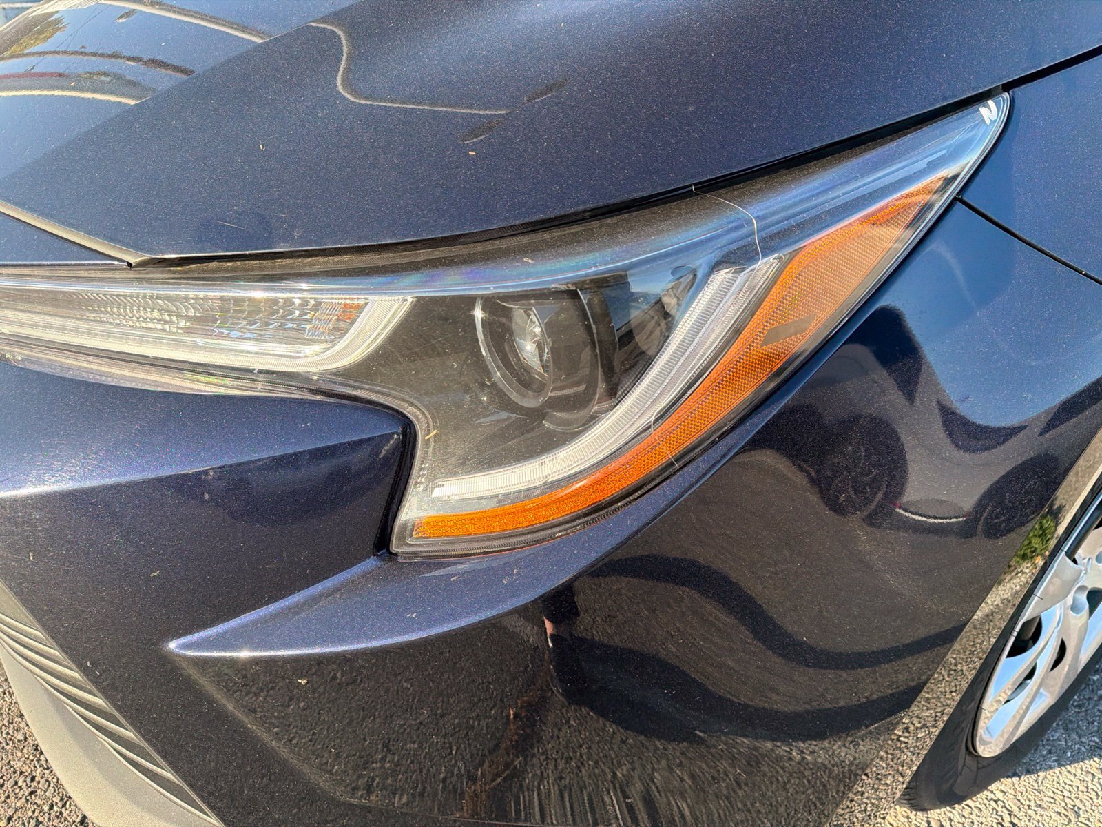 Used 2025 Toyota Corolla LE FWD image 2