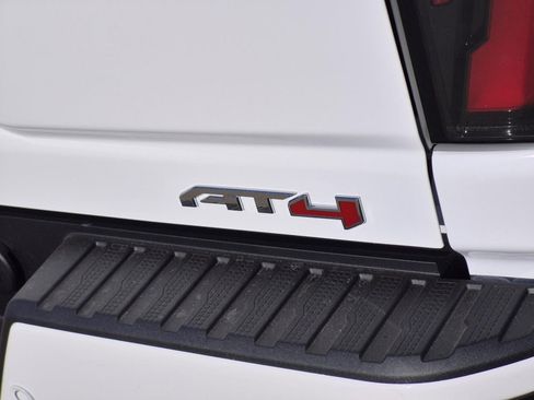 New 2026 GMC Sierra 2500 AT4 w/ AT4 Premium Plus Package AWD/4WD image 6